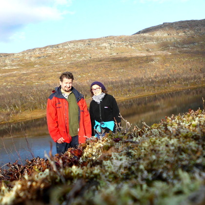 Das Foto zeigt meinen Gastpapa und mich auf einer Wanderung in Norwegen