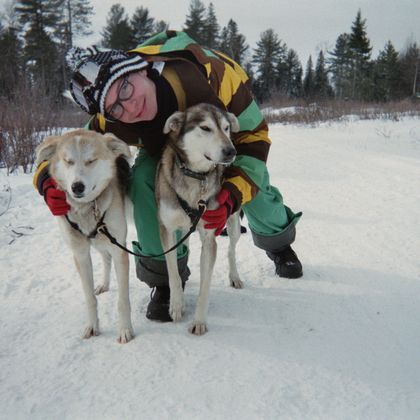 Meine Schlittenhunde Pace und Basil. Eines meiner Highlights war der Dog-Sled-Trip, den wir mit YFU Canada unternahmen. Mit mehreren Teams aus je 5 Hunden ging es Ende Jänner in den Norden und wir durften 3 Tage in der Kälte campieren und Ausfahrten mit den Schlitten unternehmen.