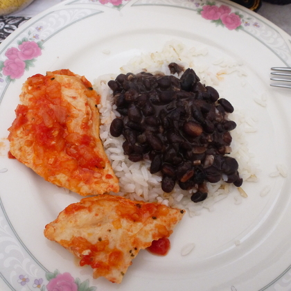 Typisches brasilianisches Essen: Reis mit Bohnen und Fleisch - sehr lecker!